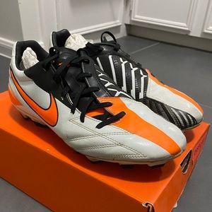 Nike T90 shoot IV FG cleats